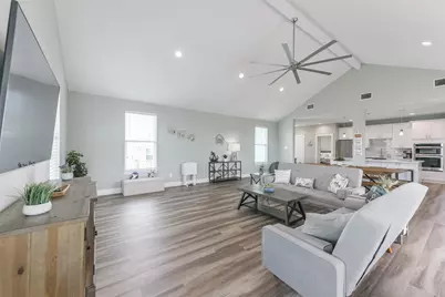 16630 Jean Lafitte Road, Galveston, TX 77554 - Photo 12