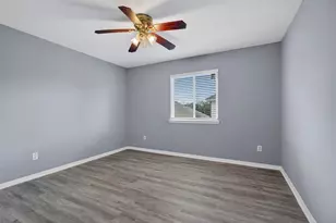 8023 Beech Meadow Ln, Houston, TX 77083 - Photo 26
