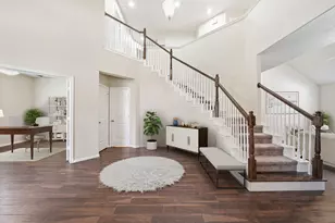 12022 Eagle Ridge Dr, Mont Belvieu, TX 77535 - Photo 4
