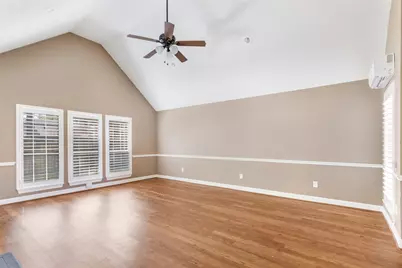 9614 Pinehurst Street, Baytown, TX 77521 - Photo 6