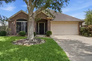 321 Preston Ln, League City, TX 77573 - Photo 2