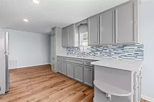 645 3rd St, San Leon, TX 77539 - Photo 22