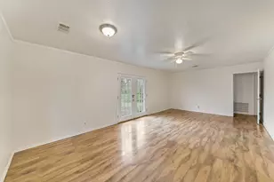 3230 Virginia St, La Marque, TX 77568 - Photo 6