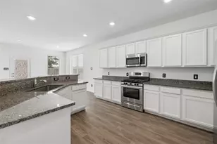 19179 Pinewood Grove Trl, New Caney, TX 77357 - Photo 4