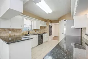 11527 Sagewillow Ln, Houston, TX 77089 - Photo 16