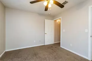 3219 Candlepine Dr, Spring, TX 77388 - Photo 14