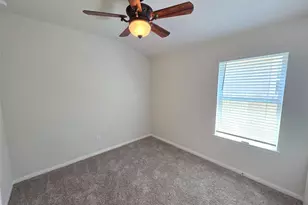 221 Harper Ridge Dr, Conroe, TX 77316 - Photo 14