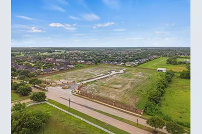 7019 Meadowview Estates Court, Sugar Land, TX 77479 - Photo 4