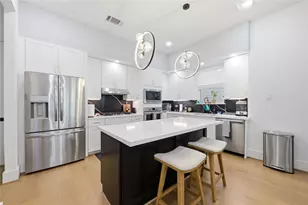 2108 Beall St, Houston, TX 77008 - Photo 10