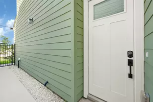 4201 Stassen St, Houston, TX 77051 - Photo 2