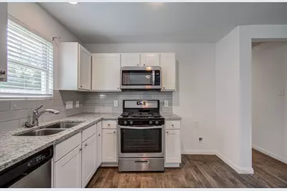 752 Road 5138, Cleveland, TX 77327 - Photo 6