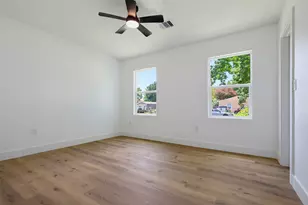 1004 11th St N, Texas City, TX 77590 - Photo 10
