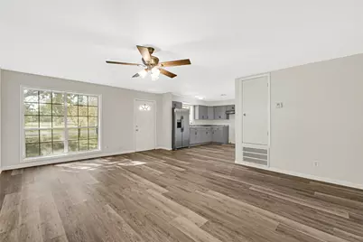 3322 1st Avenue S, Texas City, TX 77590 - Photo 4