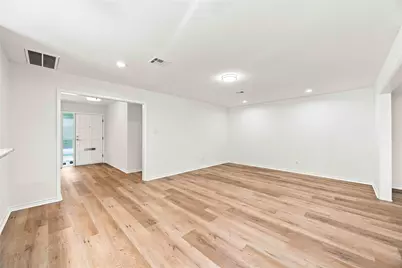 6215 Queensloch Drive, Houston, TX 77096 - Photo 10