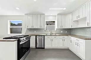 6215 Queensloch Dr, Houston, TX 77096 - Photo 12
