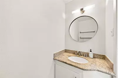 6215 Queensloch Drive, Houston, TX 77096 - Photo 18