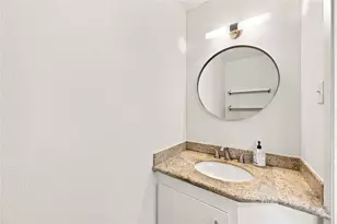 6215 Queensloch Dr, Houston, TX 77096 - Photo 18