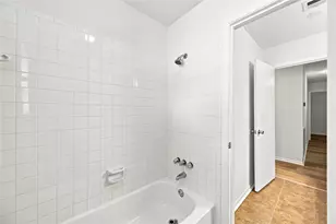 6215 Queensloch Dr, Houston, TX 77096 - Photo 32