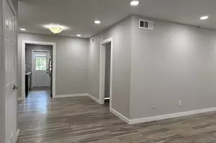 8299 Kingsbrook Rd, Houston, TX 77024 - Photo 2