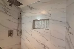 8299 Kingsbrook Rd, Houston, TX 77024 - Photo 10