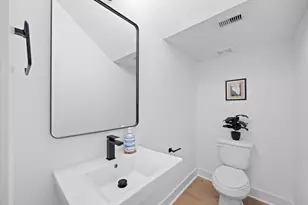 320 Neyland St, Houston, TX 77022 - Photo 16