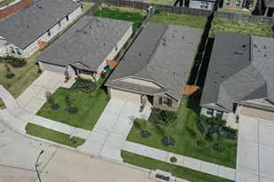 27138 Breakaway Ln, Katy, TX 77493 - Photo 2