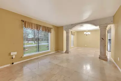 1011 Chateau Woods Parkway Drive, Conroe, TX 77385 - Photo 8