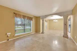 1011 Chateau Woods Pkwy Dr, Conroe, TX 77385 - Photo 8