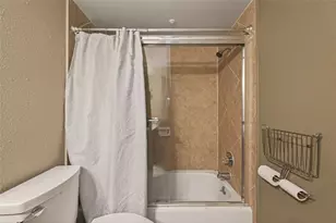 4649 Wild Indigo St, Houston, TX 77027 - Photo 24