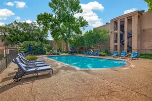 4649 Wild Indigo St, Houston, TX 77027 - Photo 32