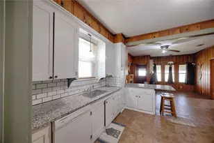 309 Anderson St, Schulenburg, TX 78956 - Photo 8