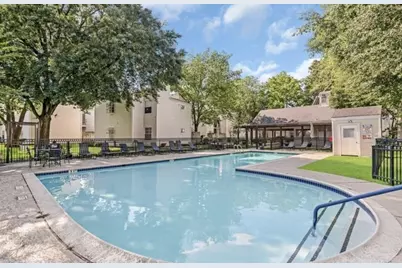 9809 Richmond Avenue #E7, Houston, TX 77042 - Photo 18