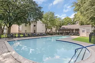 9809 Richmond Ave, Houston, TX 77042 - Photo 18