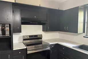 708 Western Ave, Angleton, TX 77515 - Photo 6