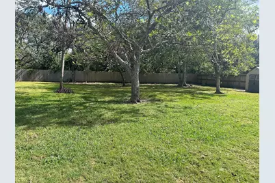 708 Western Avenue, Angleton, TX 77515 - Photo 18