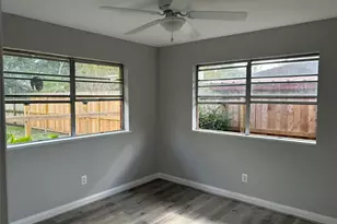 708 Western Ave, Angleton, TX 77515 - Photo 8