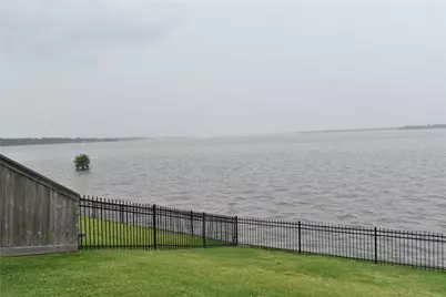 14822 Twin Waters Court, Houston, TX 77044 - Photo 24