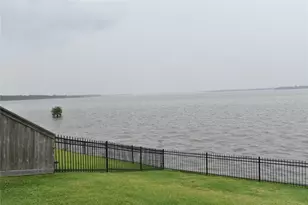 14822 Twin Waters CT, Houston, TX 77044 - Photo 24