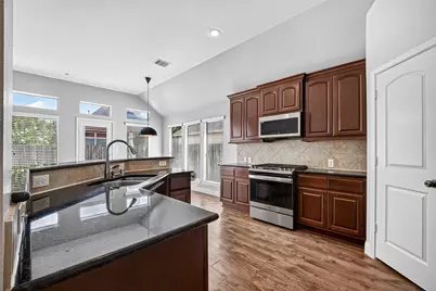 5606 Walnut Glen Lane, Rosenberg, TX 77471 - Photo 14