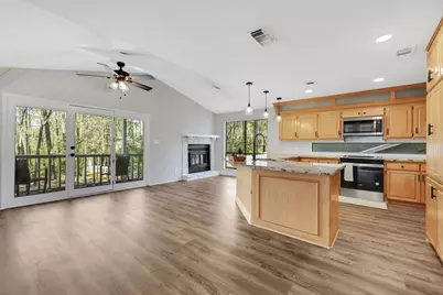 330 N Fairway Loop, Coldspring, TX 77331 - Photo 6