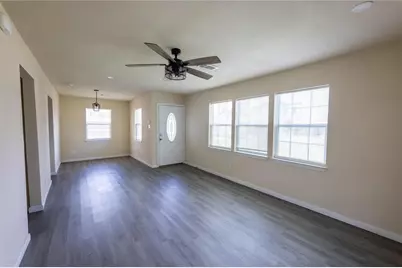 4942 Bataan Road, Houston, TX 77033 - Photo 2