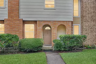 1528 Silverpines Rd, Houston, TX 77062 - Photo 2