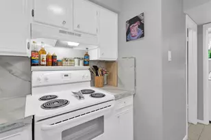 1528 Silverpines Rd, Houston, TX 77062 - Photo 14