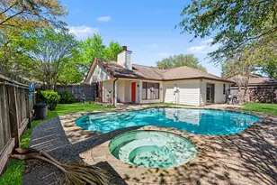 9806 Paddock Ct, Houston, TX 77065 - Photo 2