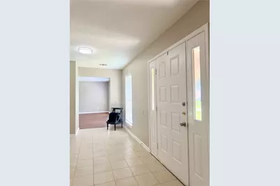 4802 Kleinmeadow Court, Houston, TX 77066 - Photo 4