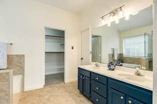 205 Mango St, Lake Jackson, TX 77566 - Photo 18