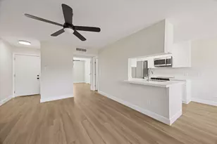 18800 Egret Bay Blvd, Houston, TX 77058 - Photo 6