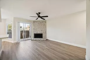 18800 Egret Bay Blvd, Houston, TX 77058 - Photo 4