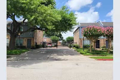 6202 Skyline #32, Houston, TX 77057 - Photo 1