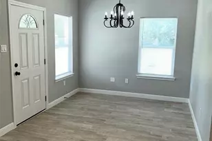 8006 Bowen St, Houston, TX 77051 - Photo 2